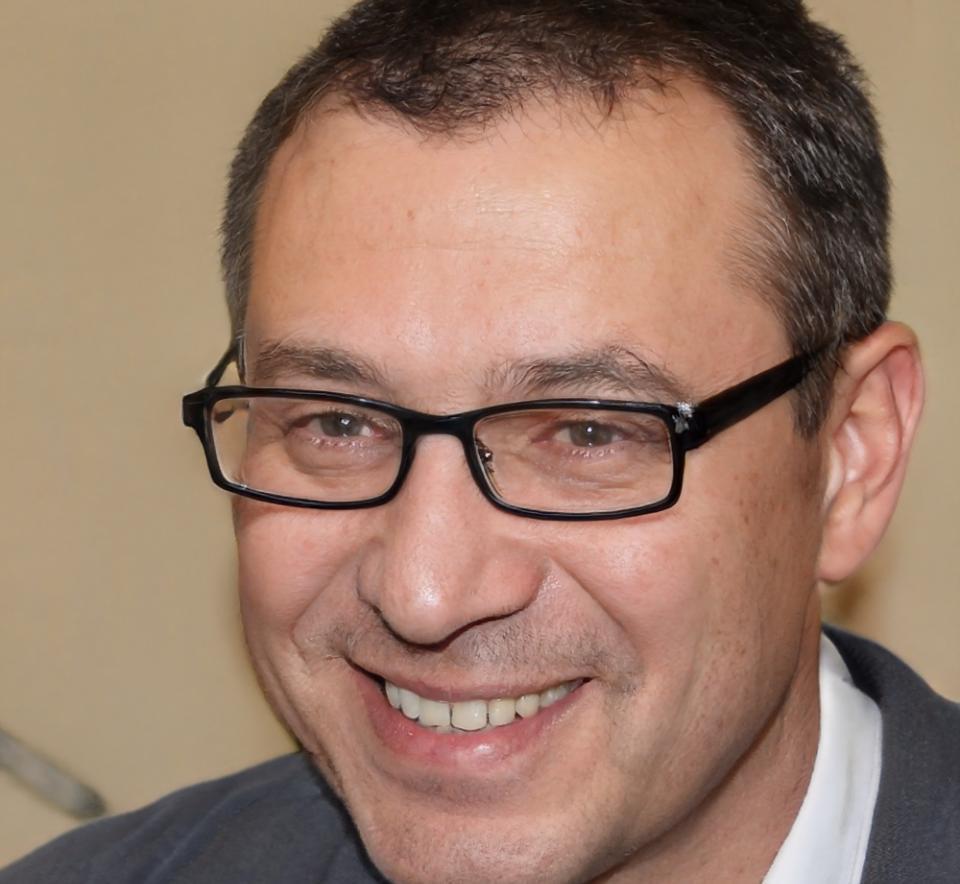 Adelmo Ravenna, consulente senior previdenziale zylopiraqui